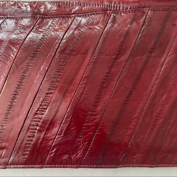 Vintage 1970s Eel Skin Clutch Bag Foldover Deep Red GUC - Picture 9 of 15